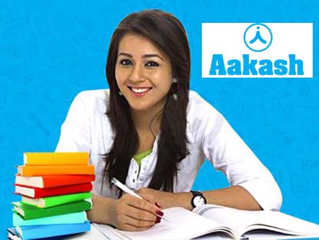 Medical and engineering entrance trainer, Aakash, goes online