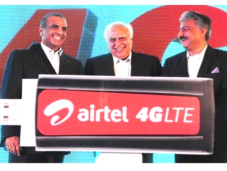 India joins global 4G mobile club: shabhash Airtel!