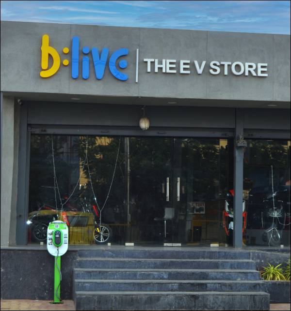BOLT and BLive join to set up 100+ EV charging stations