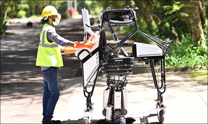 Robotic scavenger, Bandicoot wins Swachhata Startup Challenge