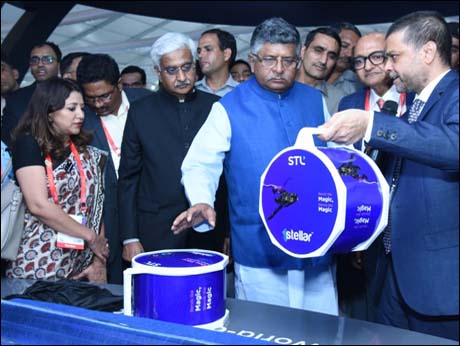 STL launches industry's first Universal Fibre, at IMC 2019