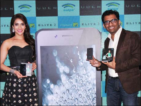 Swipe  disrupts Indian handset market with a Rs 4666  dual-4G  smartphone