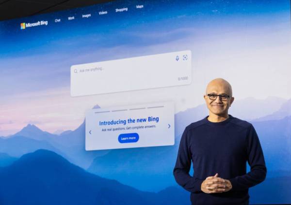 Tech biggies Microsoft & Google vie to enhance their Search products with ChatGPT-like AI extensions