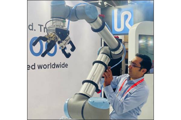 Universal Robots showcases latest range