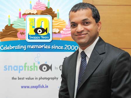 Snap-happy 10th birthday for world's #1 online photo  finishing site, started by 4 Indians